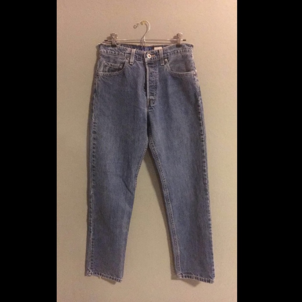high waited straight leg blue levi jeans